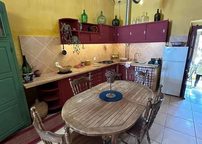 Konukevi Casa Mestre 4*