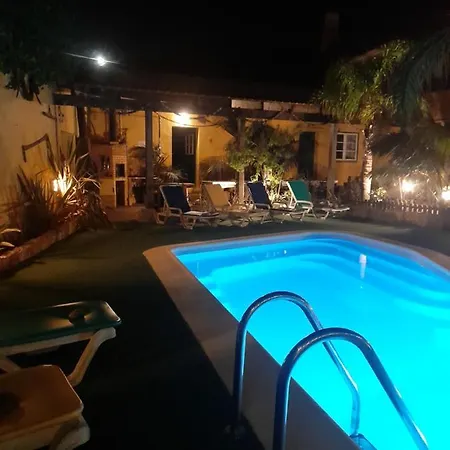 Casa Mestre Вила-ду-Биспо